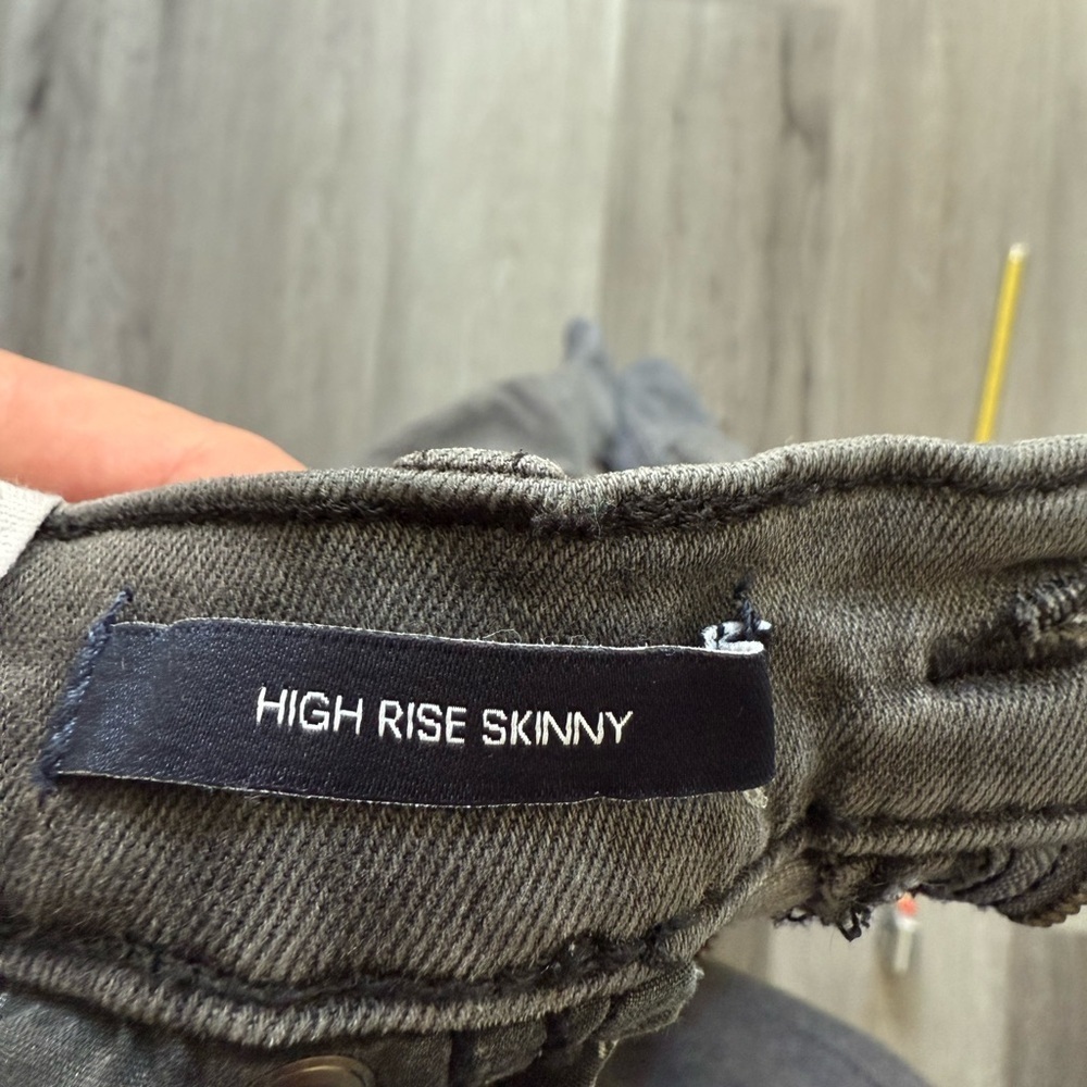 Calvin Klein Gray Skinny Jeans Modern Fit - Picture 3 of 10